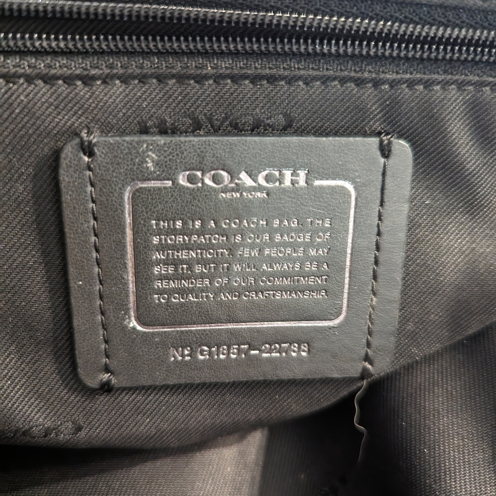 Coach purse - Picture 2 of 3
